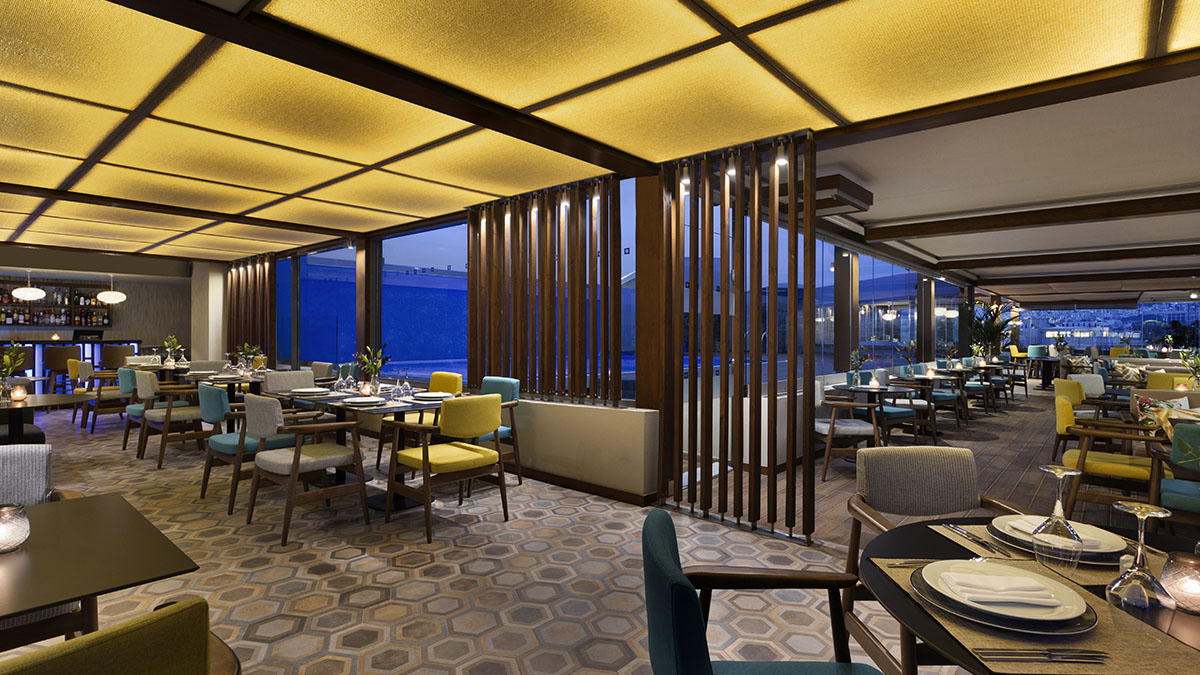 Zeus Wyndham Grand Athens 